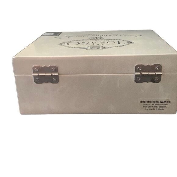 Pre Owned Carlos Torano Exodus 1959 Silver Edition Cigar Box Torpedo - Picture 14 of 16